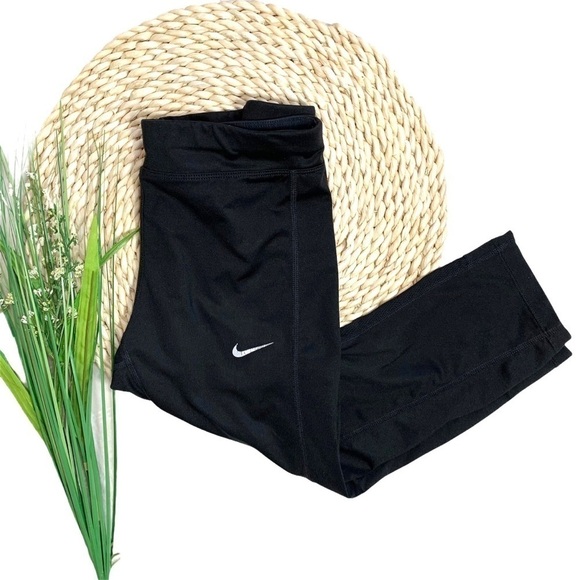 Nike Dri-FIT Black Mesh Zip Pocket Capri Workout Athletic Legging Size Small - Picture 1 of 16